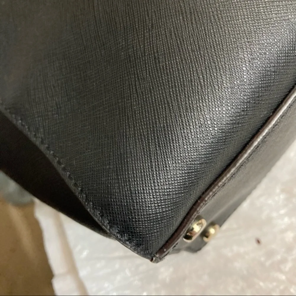 Kate spade black saffiano leather two way tote crossbody bag
